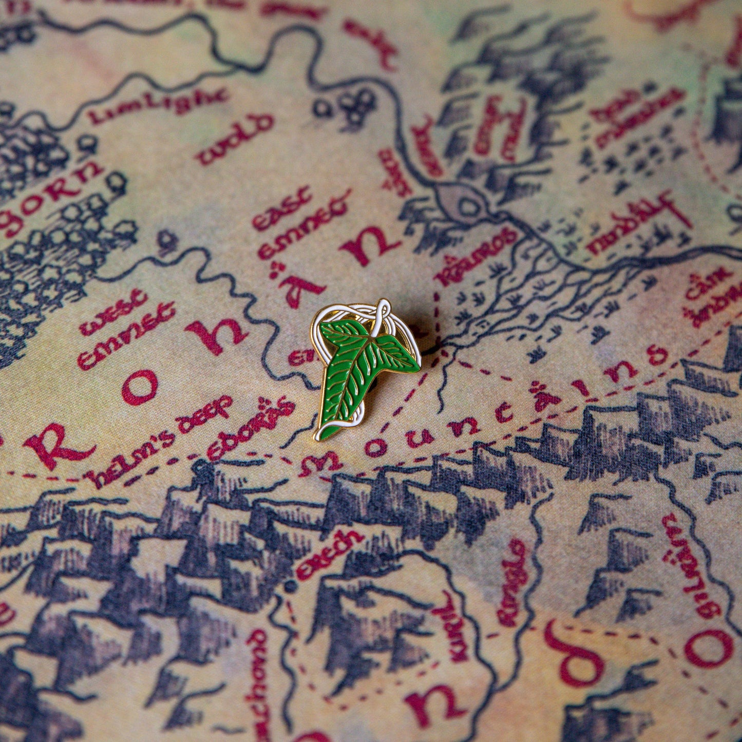 Leaves of Lorien Brooch | LOTR Enamel Pin